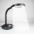 Lampa LED z lupą na biurku